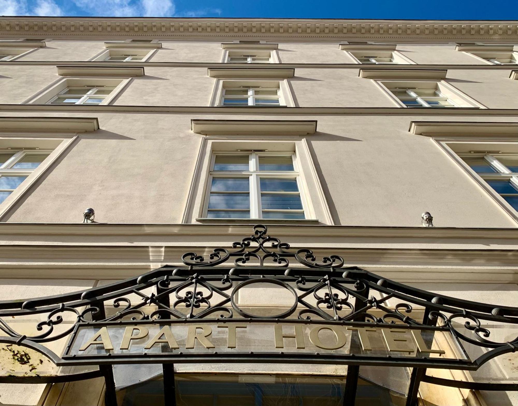 Joyinn Aparthotel Вроцлав Екстериор снимка