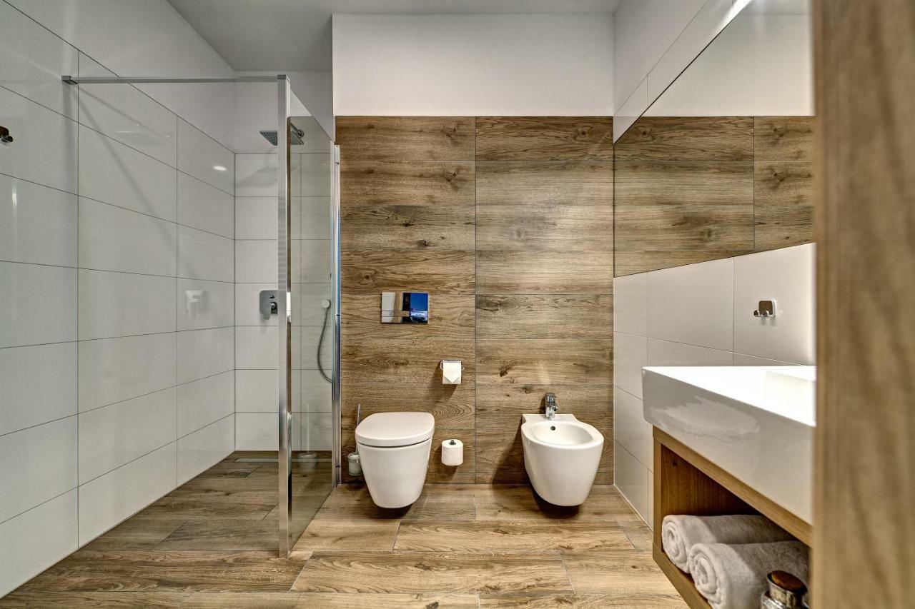 Joyinn Aparthotel Вроцлав Екстериор снимка